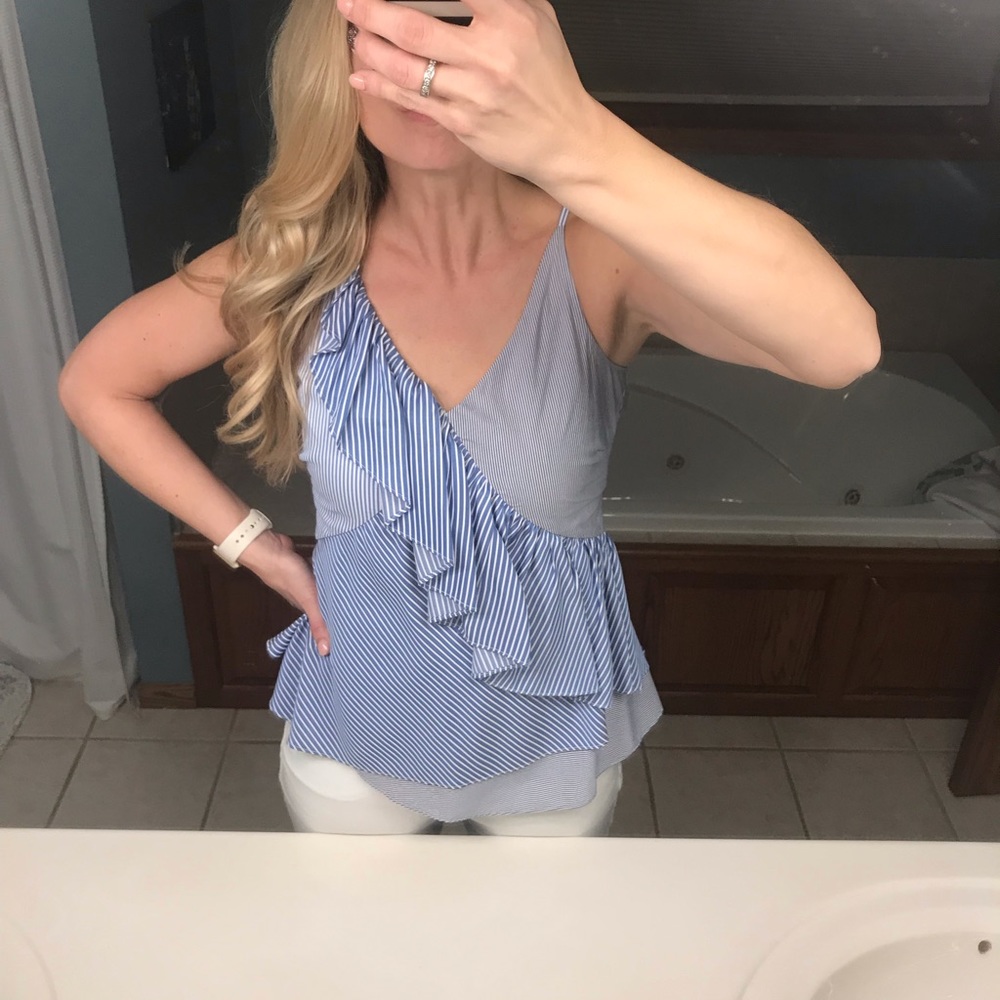 Romeo & Juliet Couture top Medium